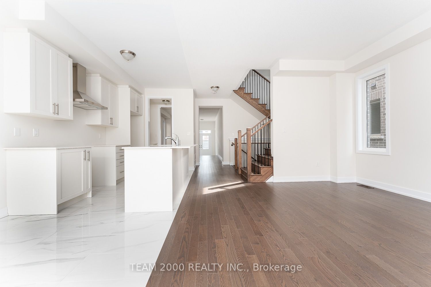 609 LeatherLeaf Landing