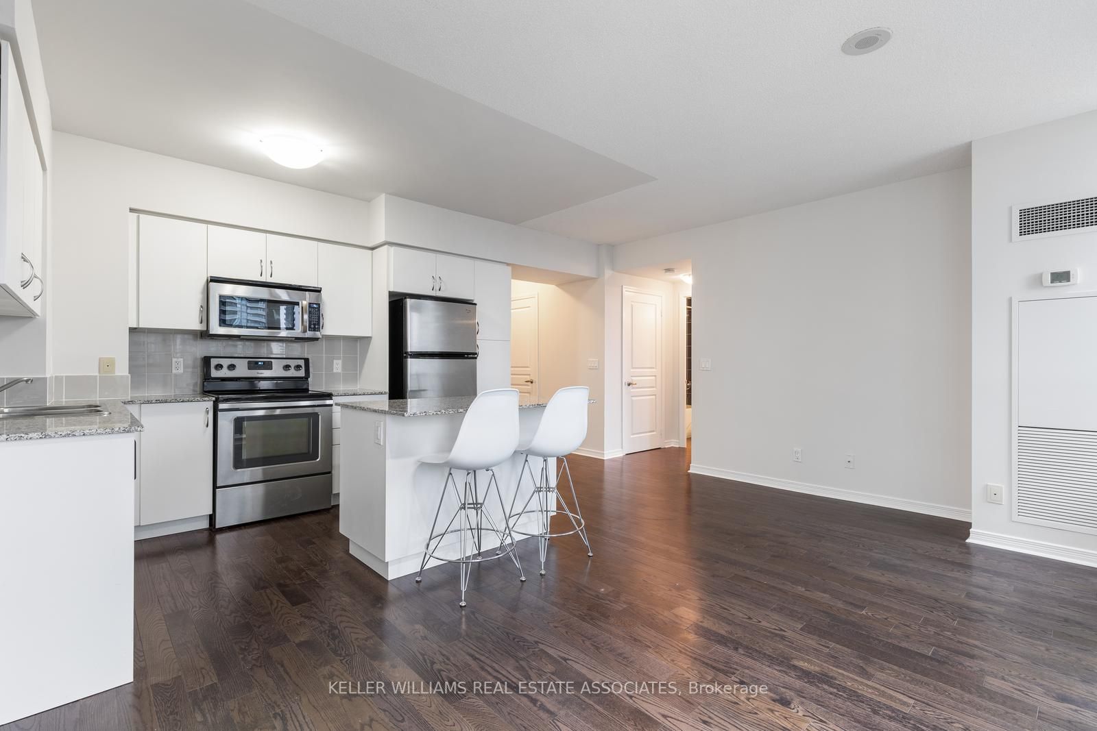 2230 Lake Shore Blvd W, #1705