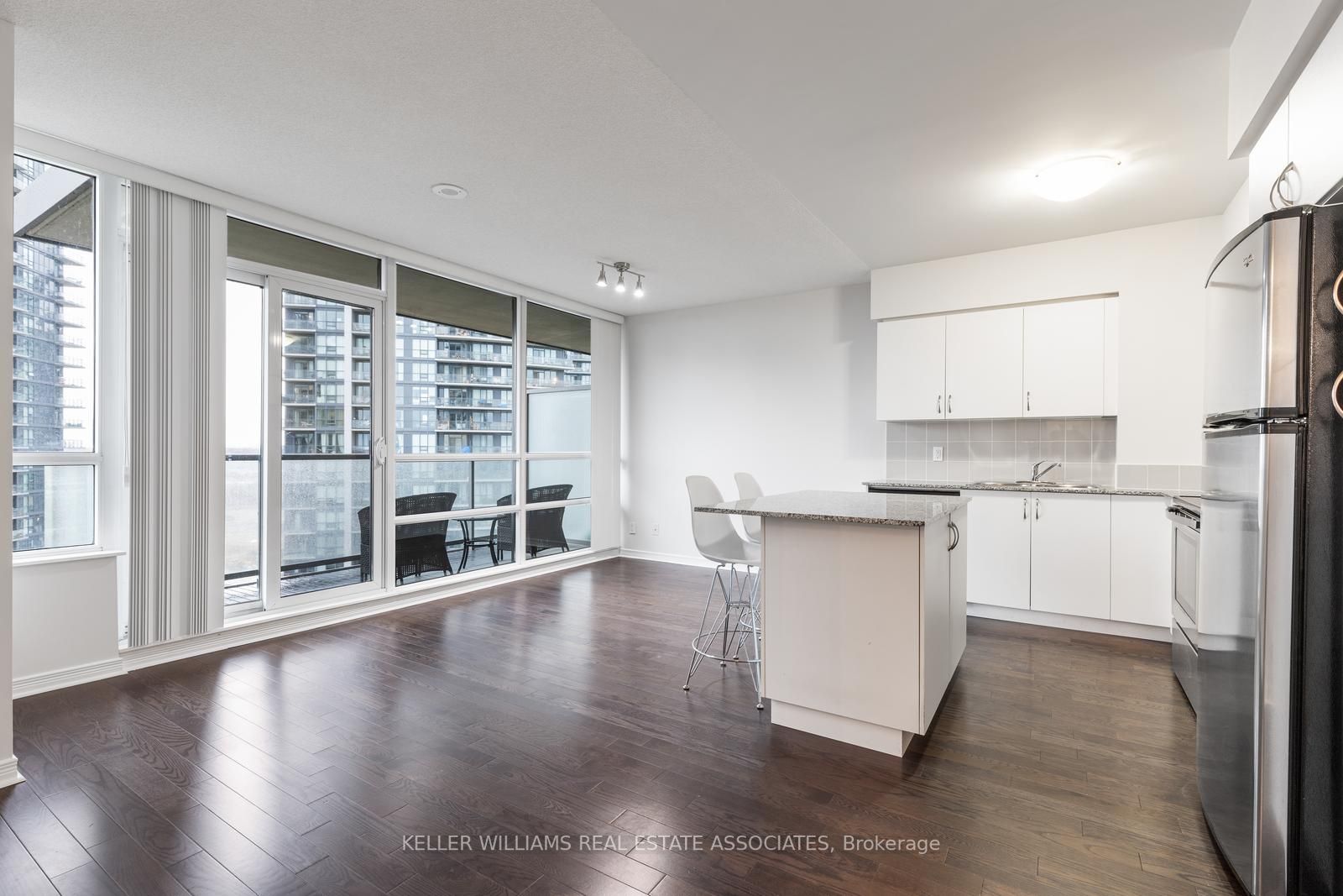 2230 Lake Shore Blvd W, #1705