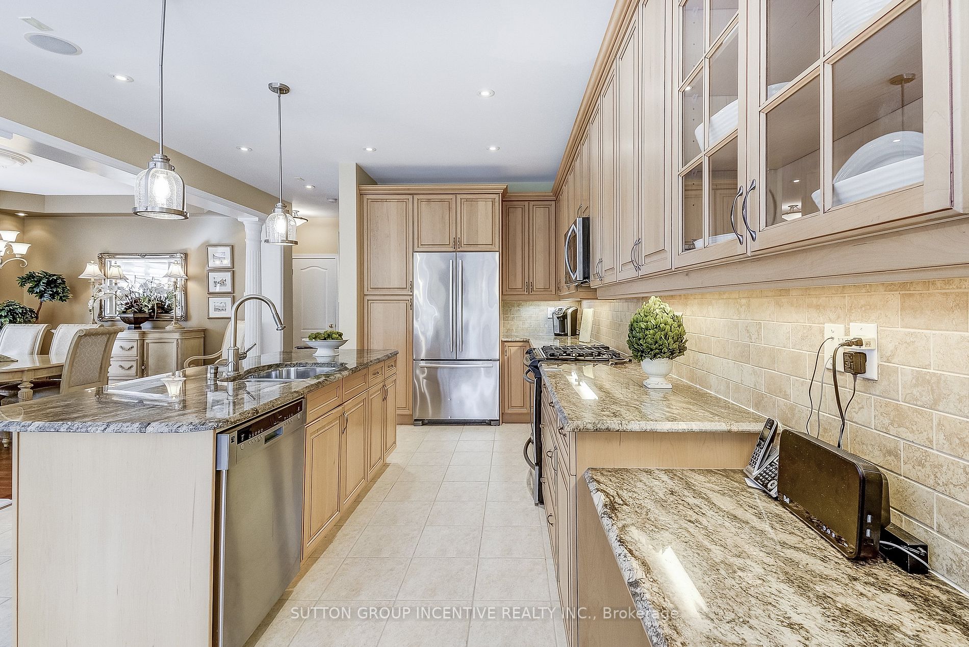 3116 Cardross Crt