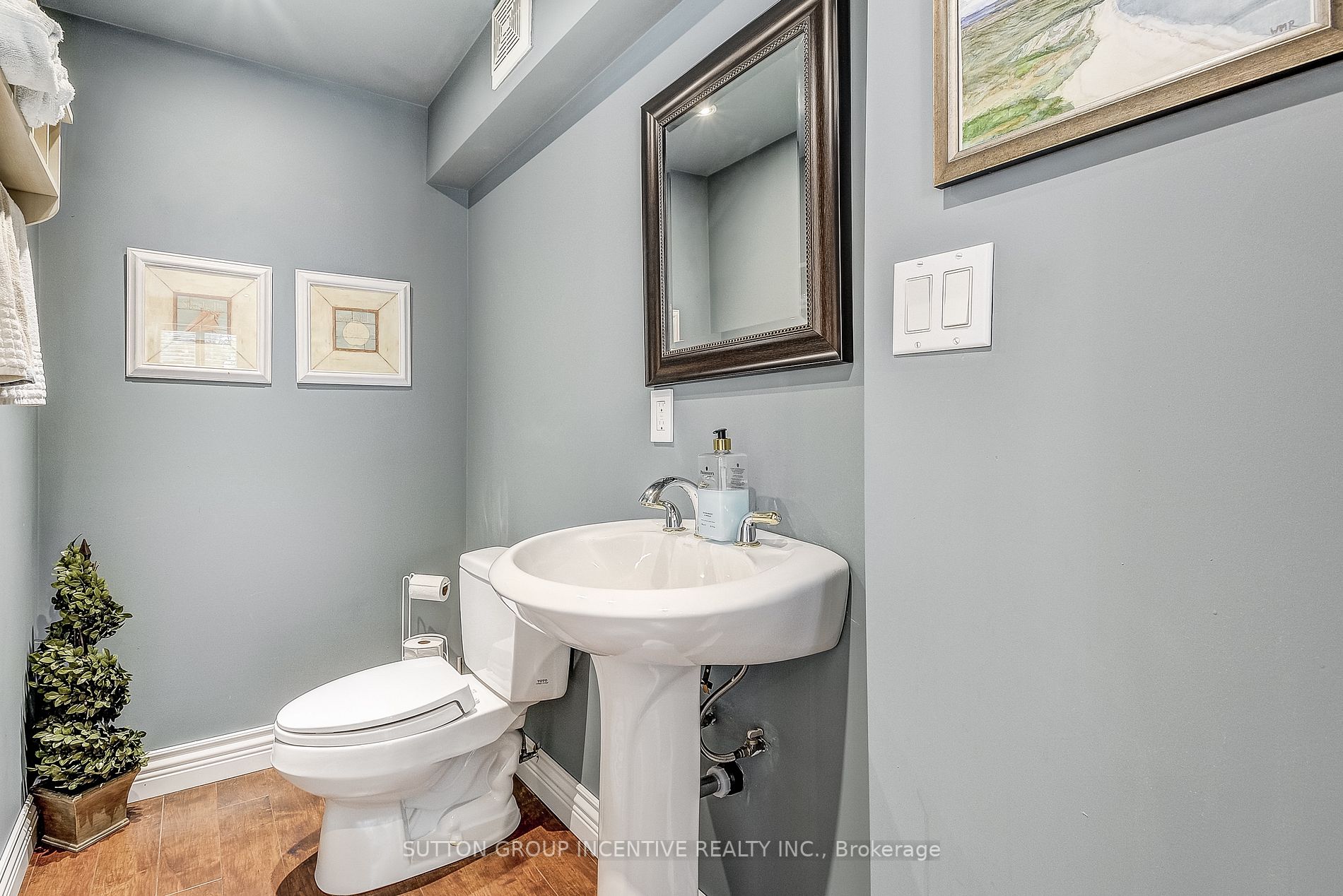 3116 Cardross Crt