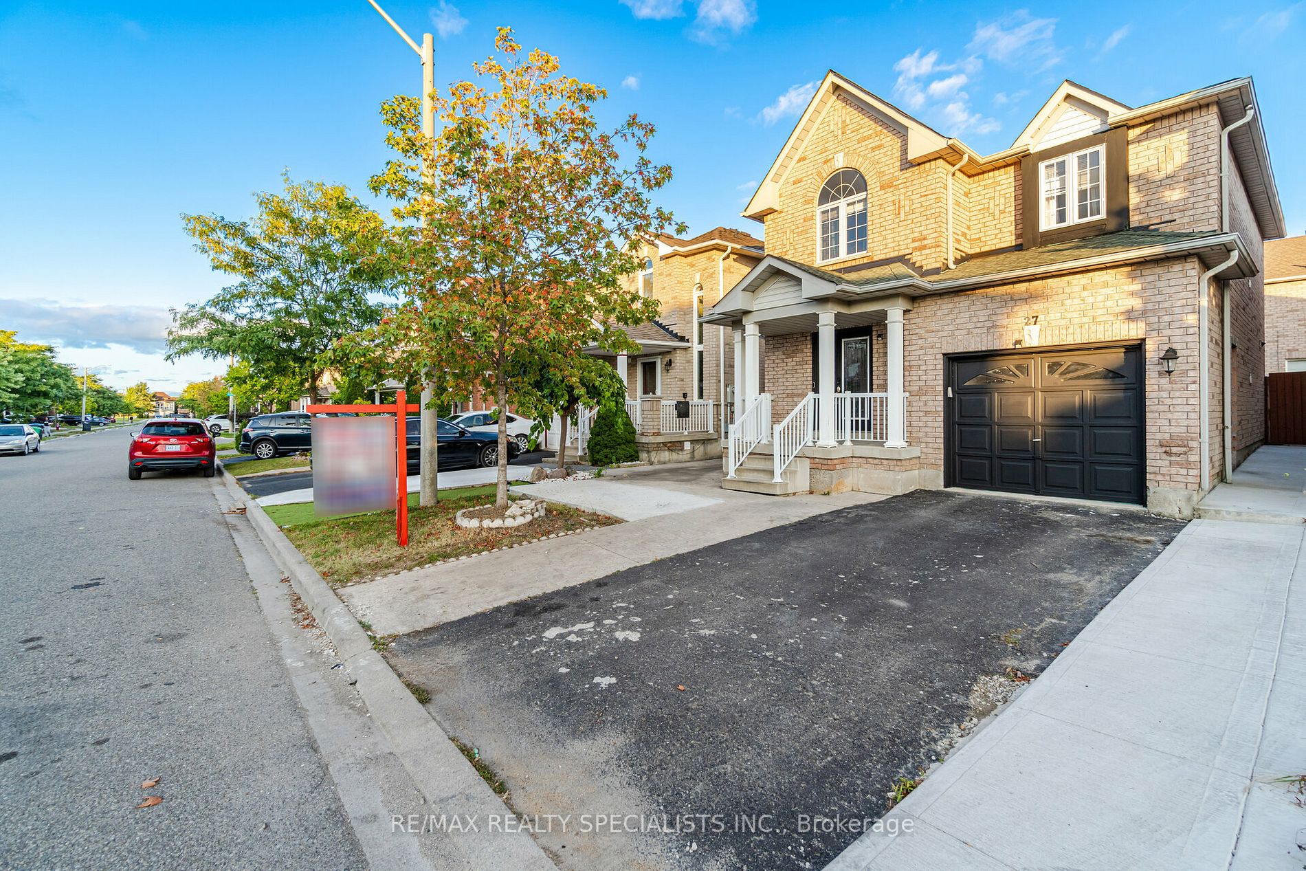 27 Oakmeadow Dr
