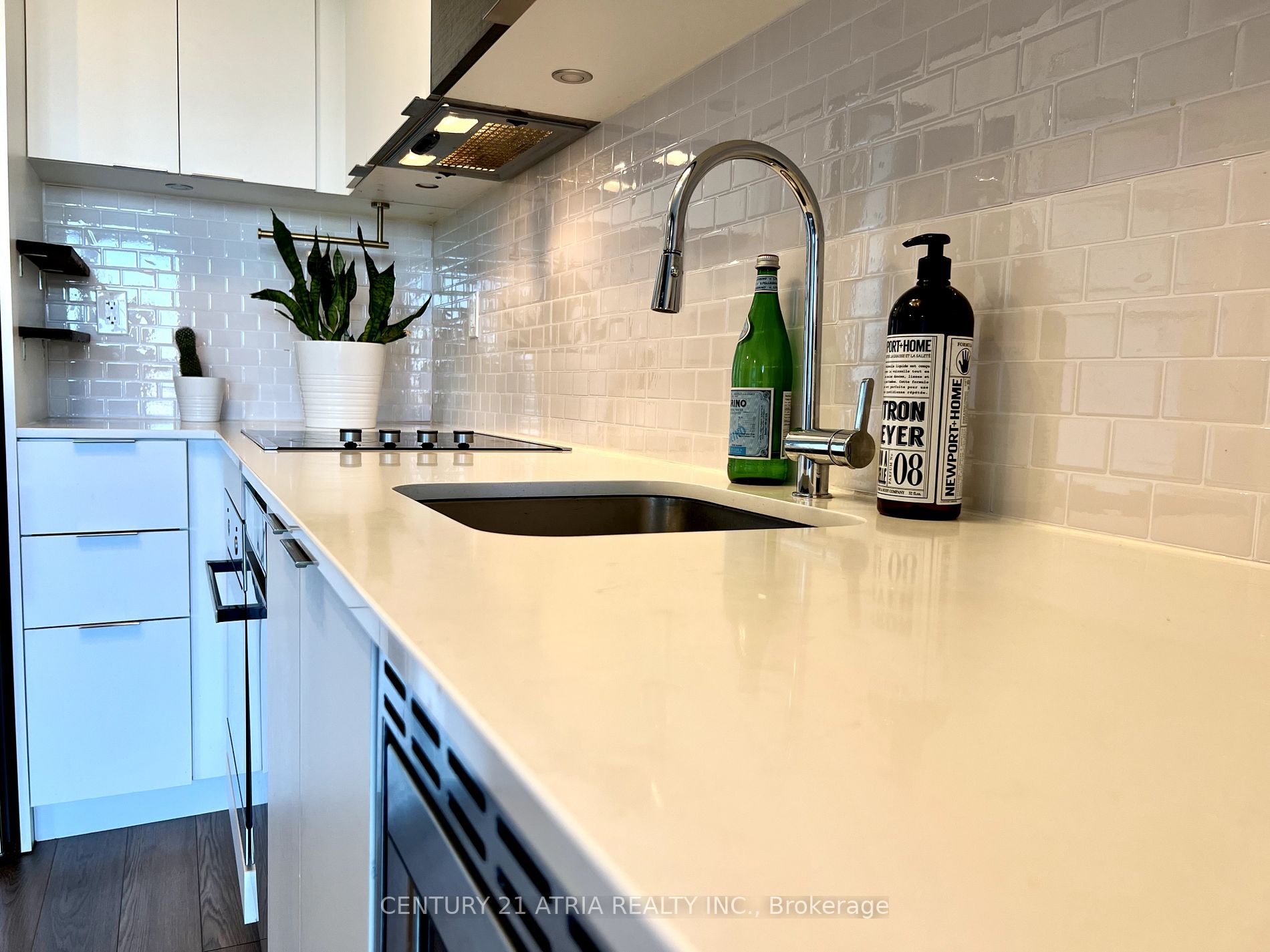 20 Thomas Riley Road, #2703