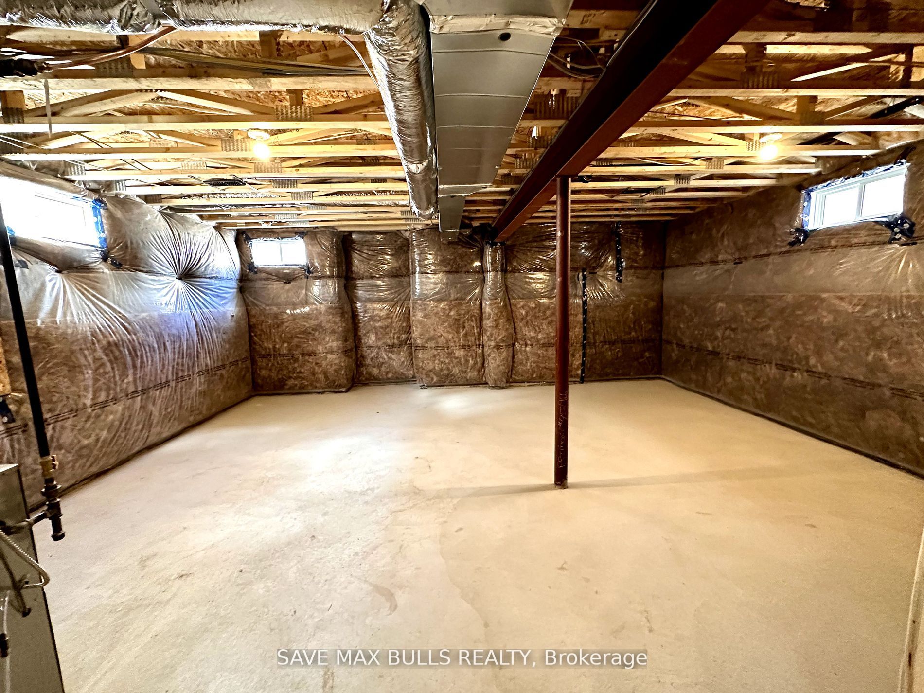 605 Leatherleaf Landing