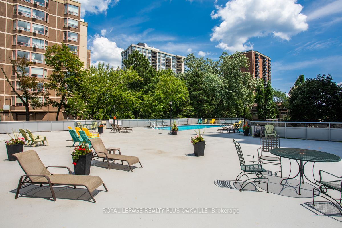 2263 Marine Dr, #1206