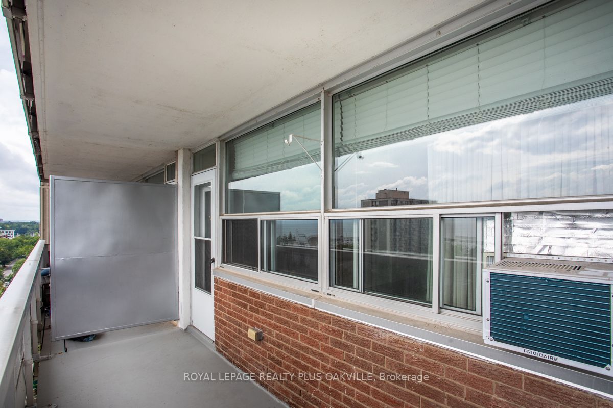 2263 Marine Dr, #1206