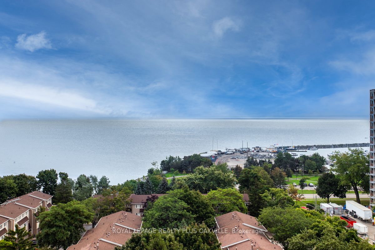 2263 Marine Dr, #1206