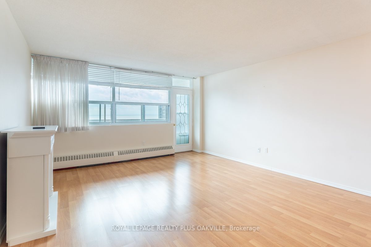 2263 Marine Dr, #1206