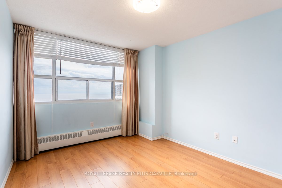 2263 Marine Dr, #1206