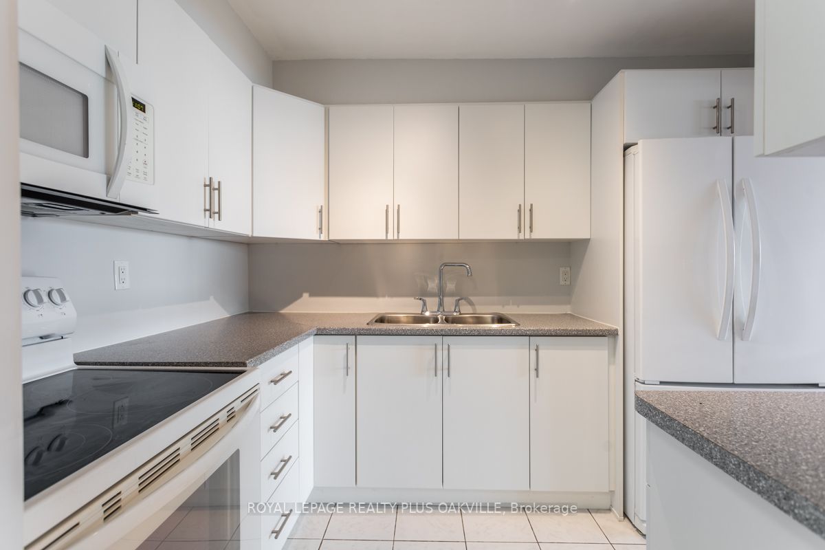 2263 Marine Dr, #1206