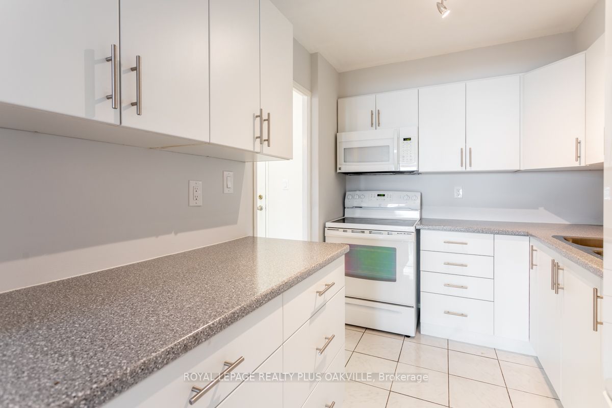 2263 Marine Dr, #1206