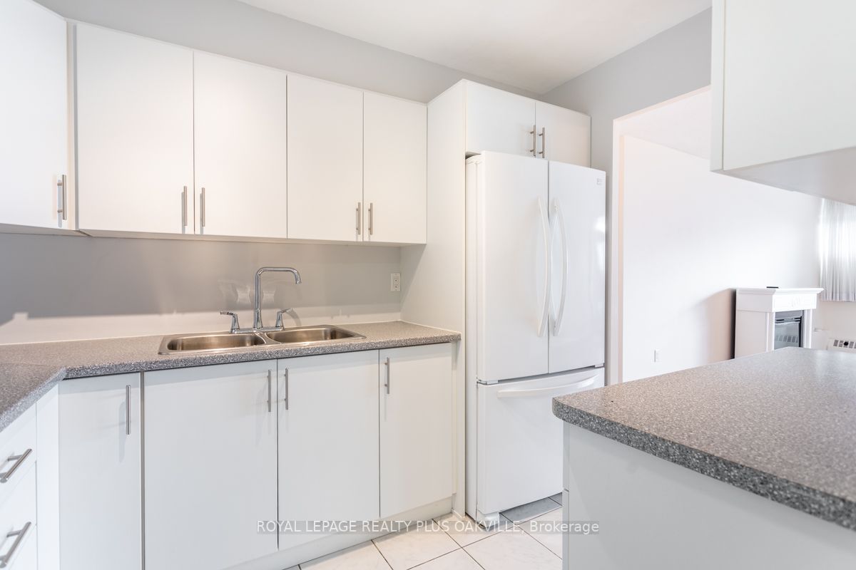 2263 Marine Dr, #1206