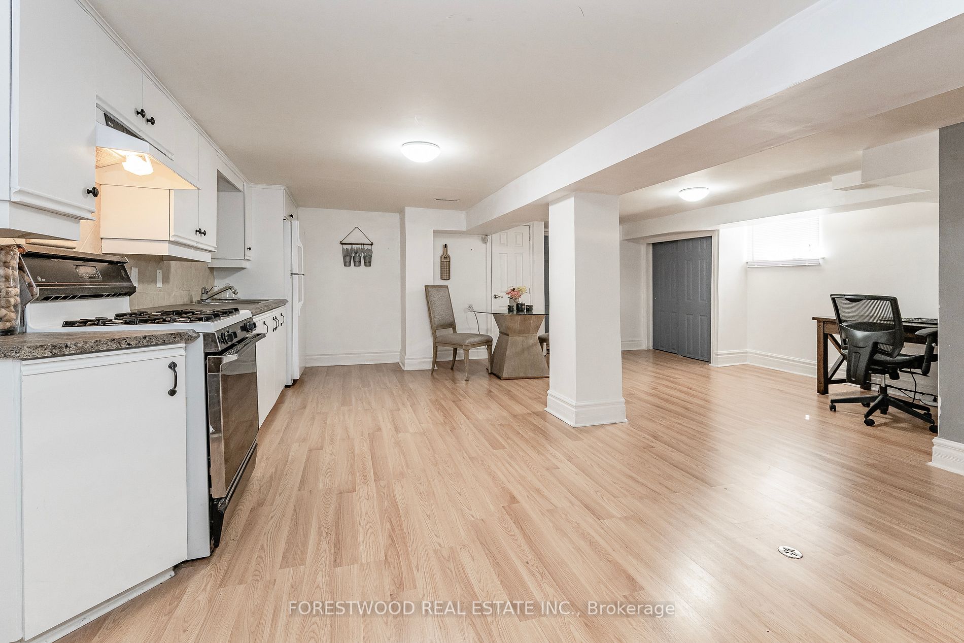 138 Winston Park Blvd