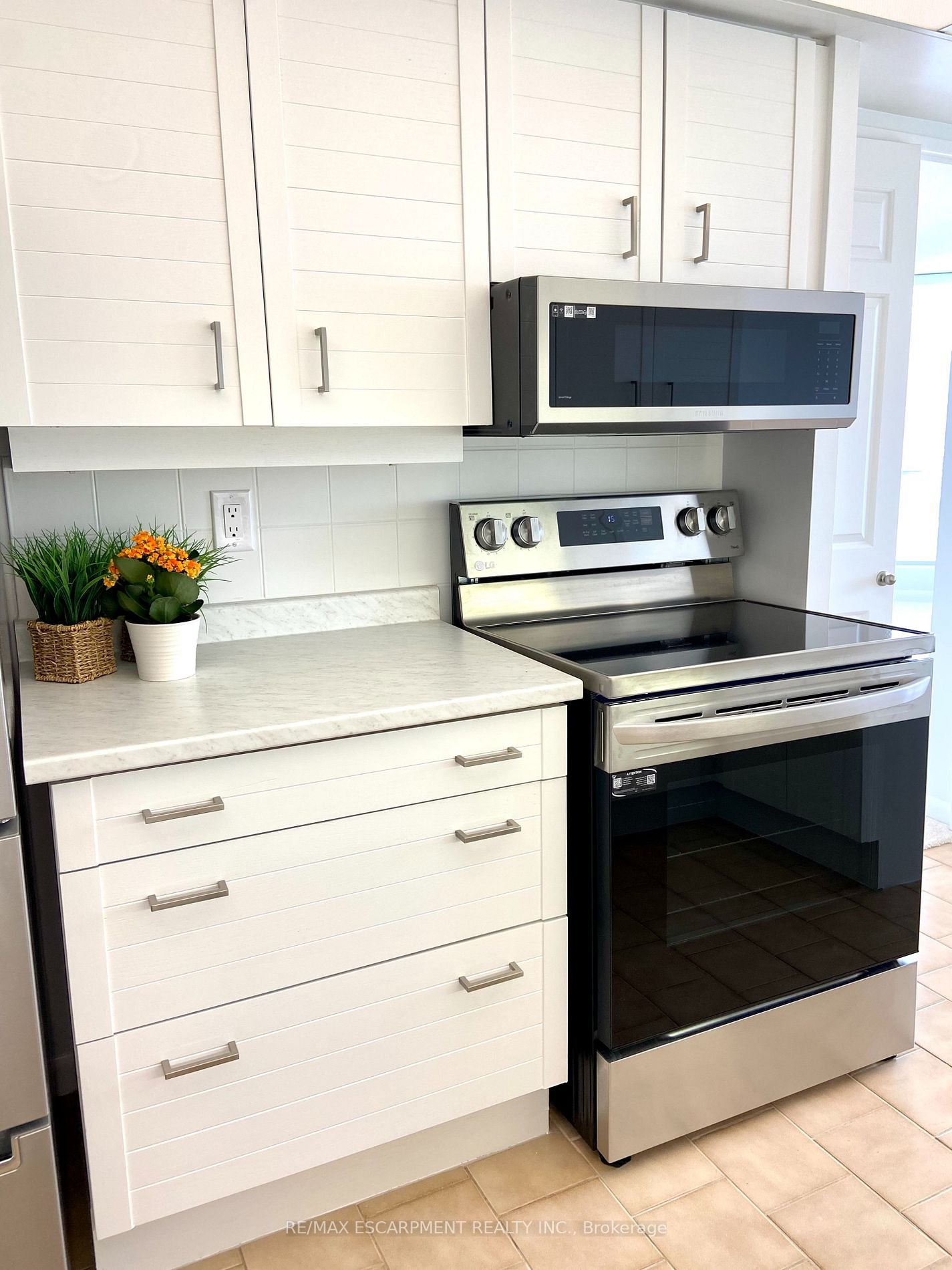 2170 Marine Drive, #1102