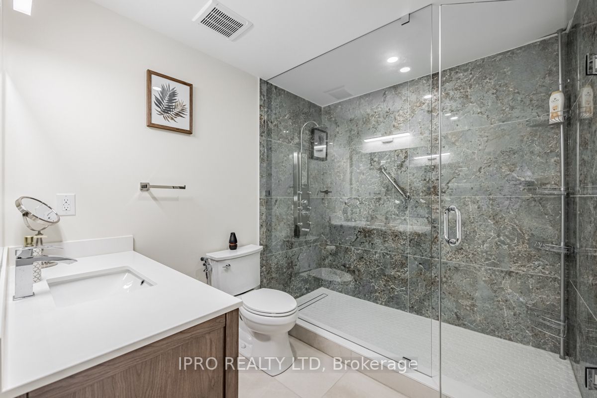 208 Glen Oak Dr