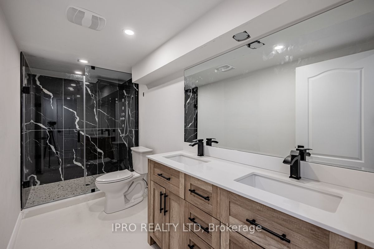 208 Glen Oak Dr