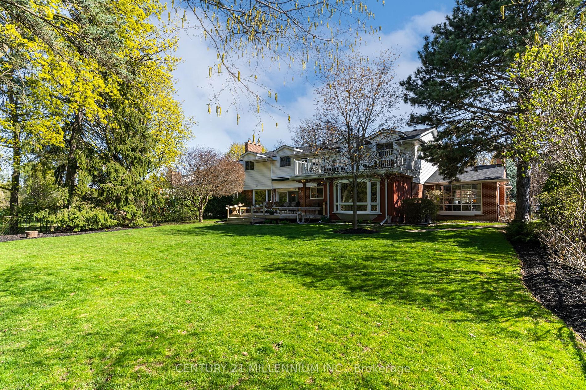 17 Ridgehill Drive