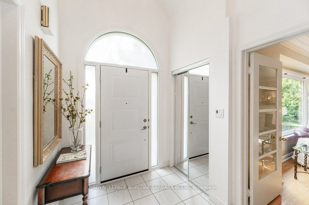 891 Kingsway Drive
