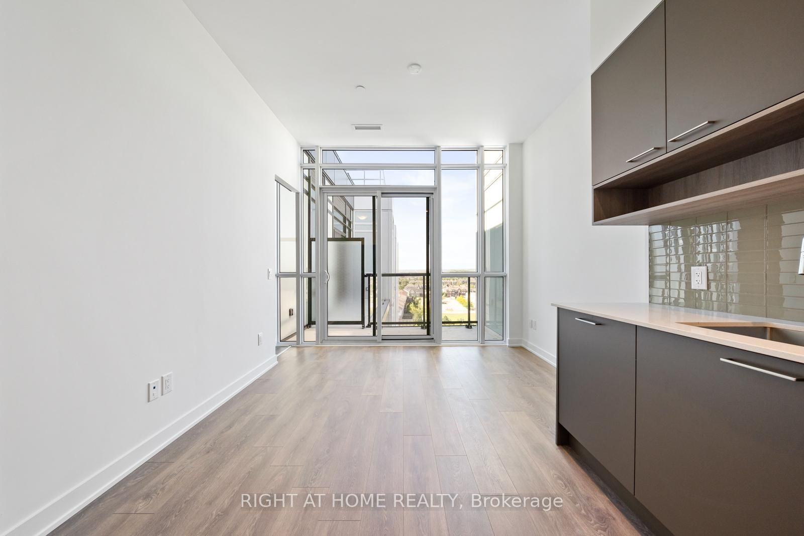 3005 Pine Glen Rd, #801