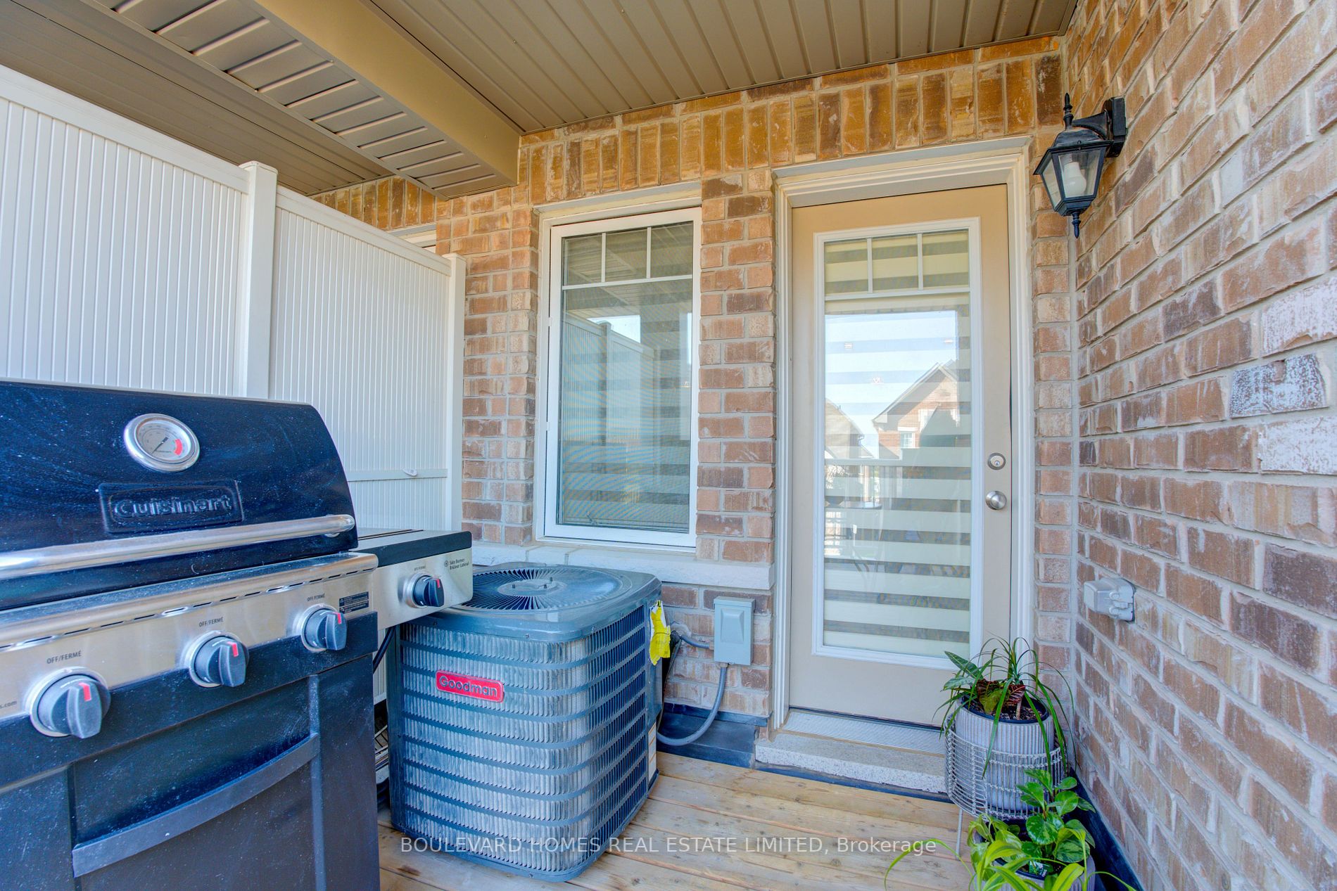 209 Lemieux Crt
