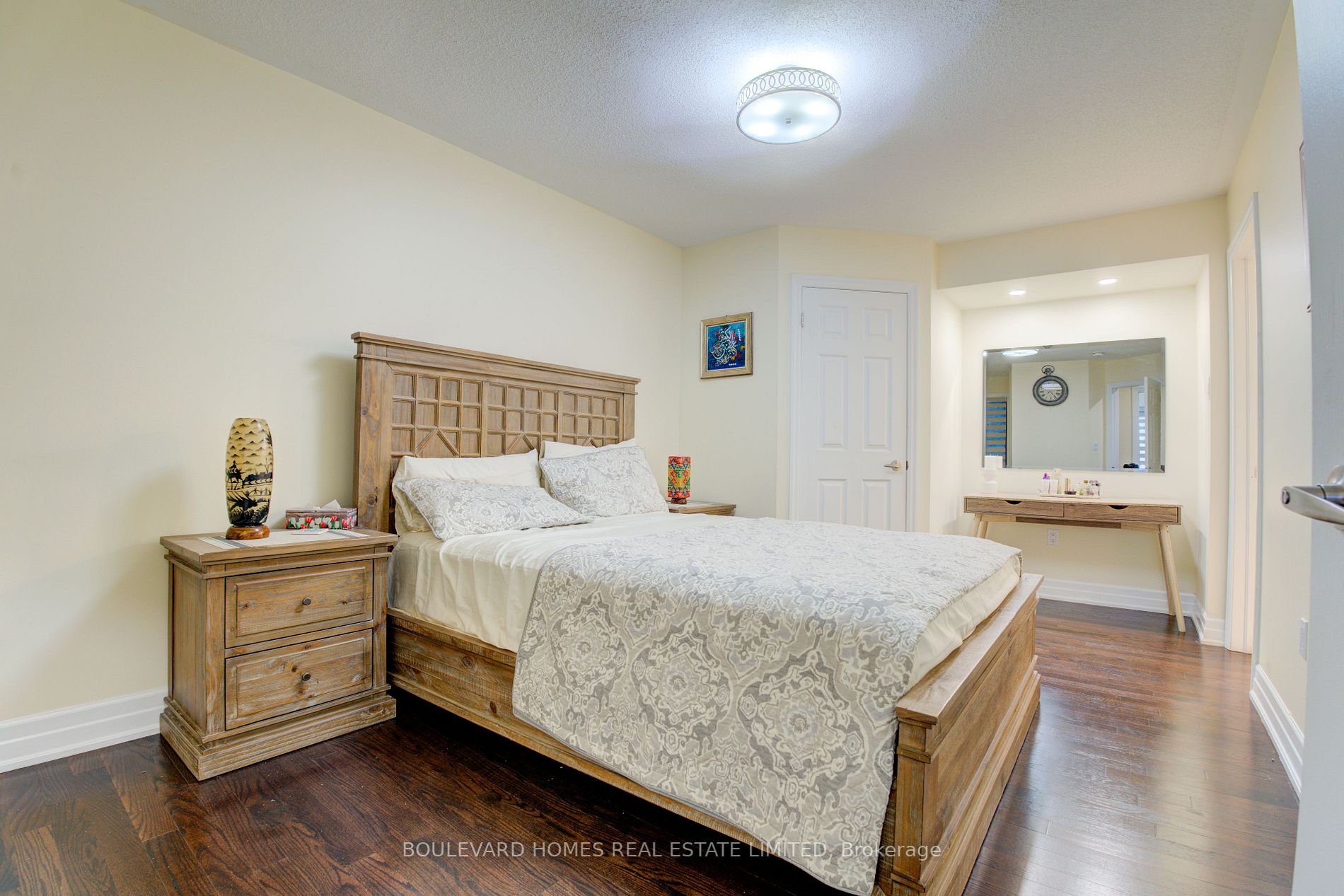 209 Lemieux Crt