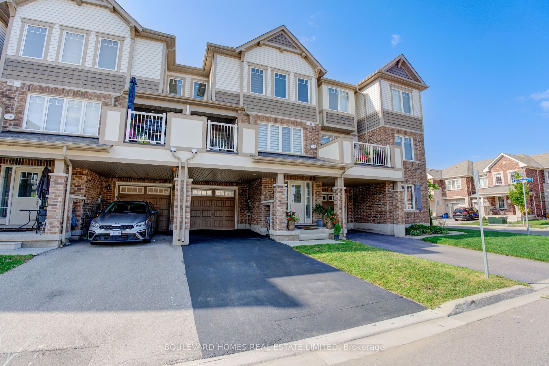 209 Lemieux Crt