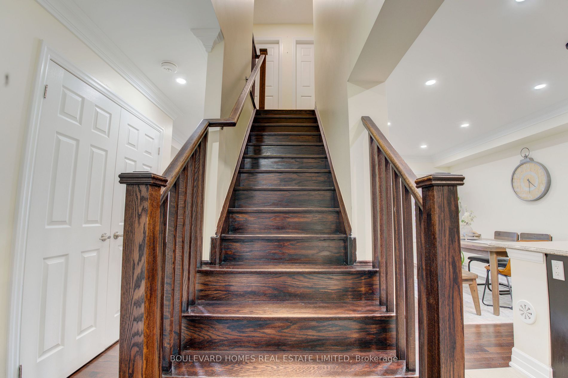 209 Lemieux Crt