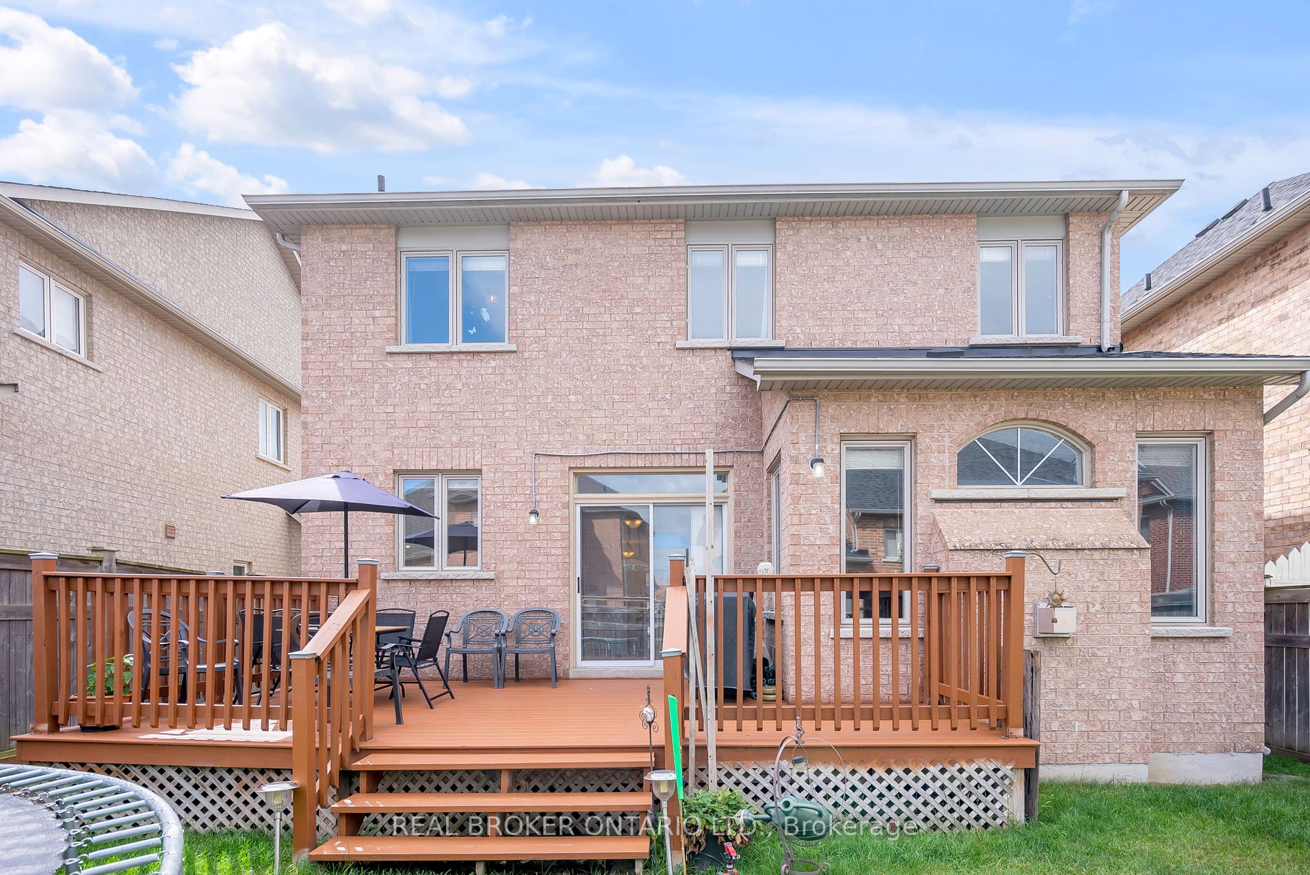 55 Darren Rd