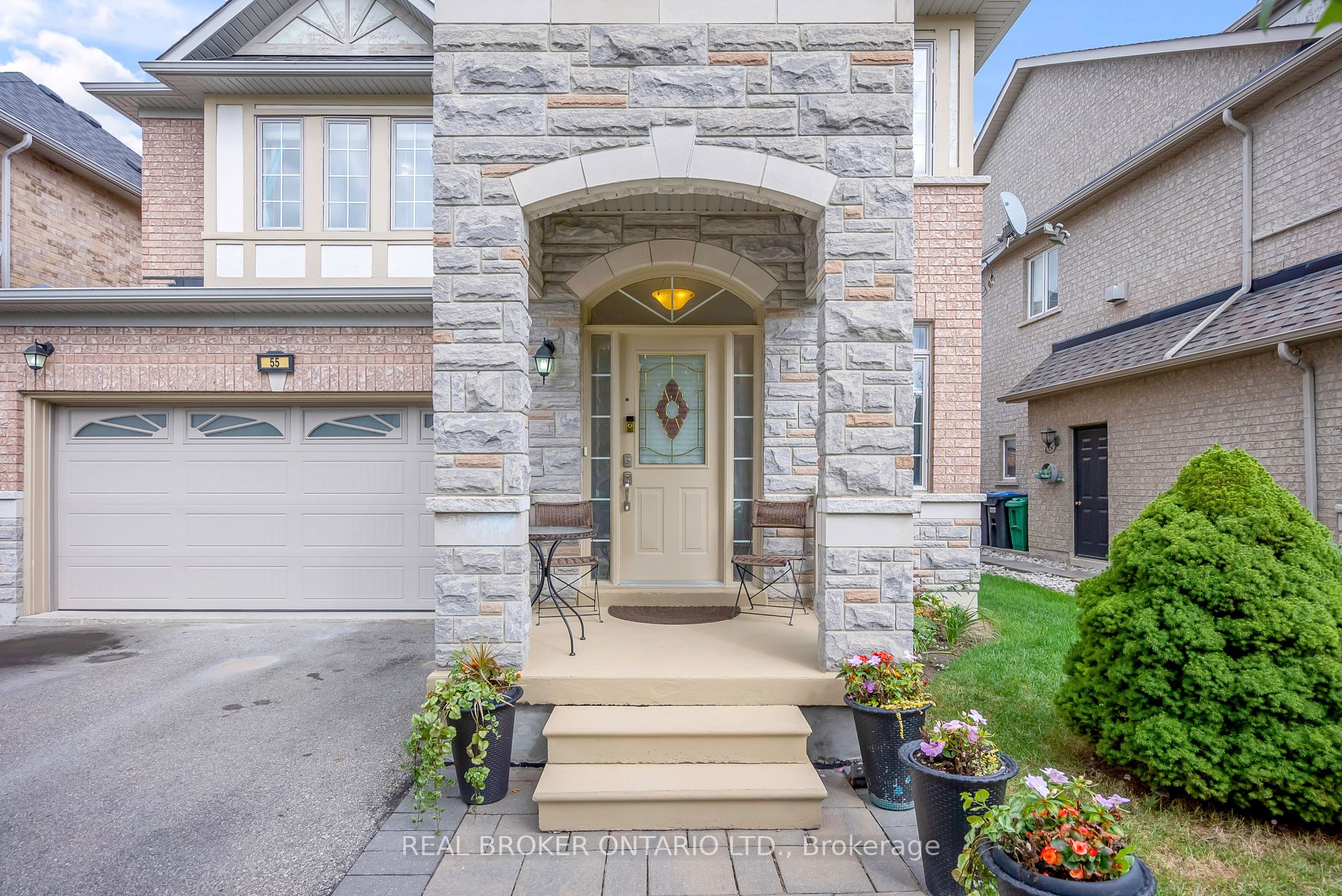 55 Darren Rd