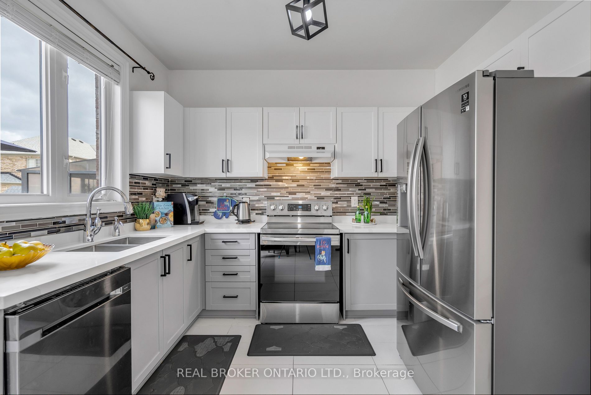 55 Darren Rd