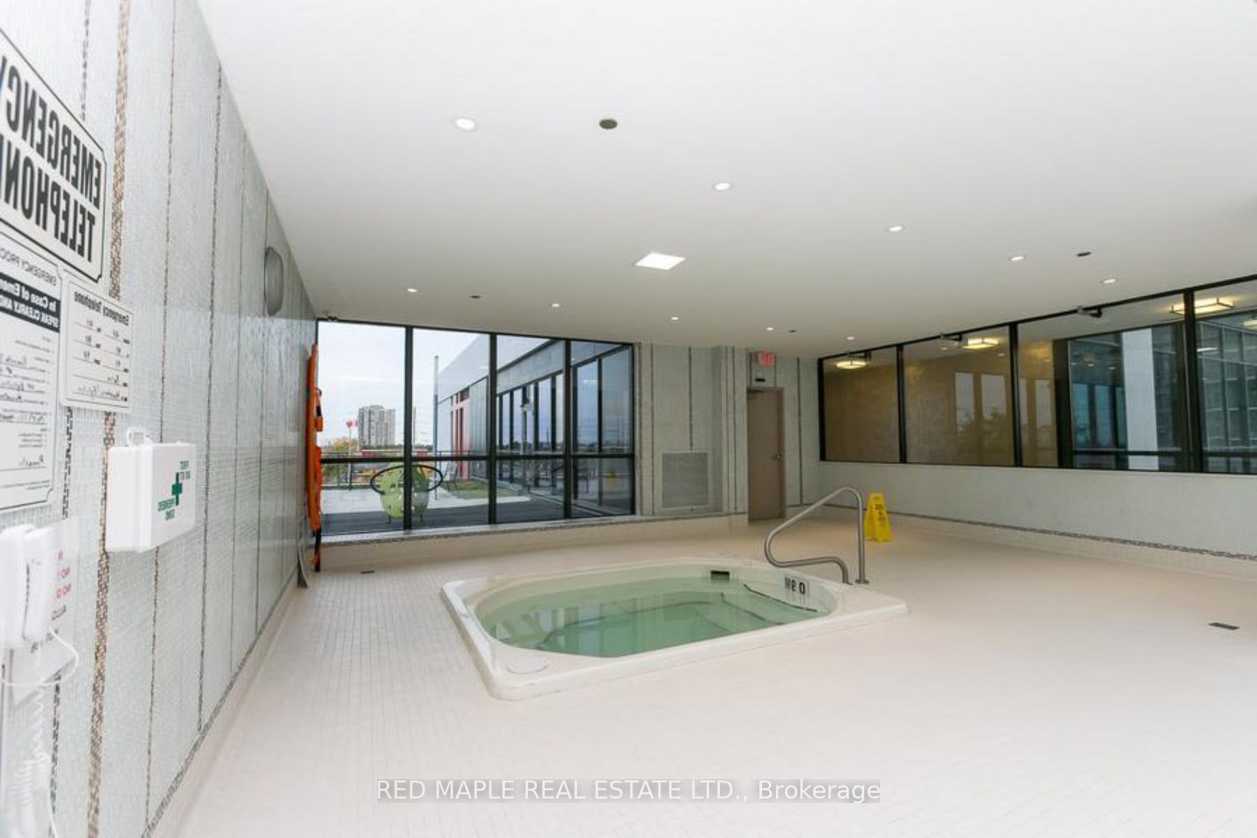 55 Eglinton Ave W, #2010