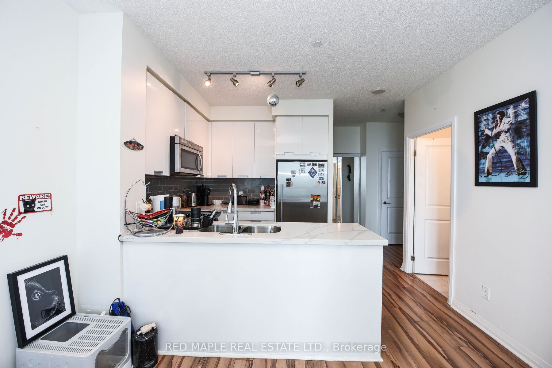 55 Eglinton Ave W, #2010