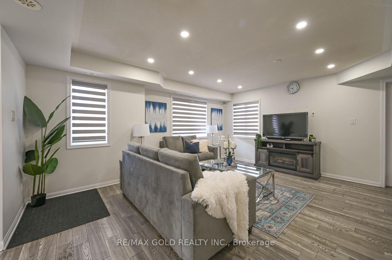 250 Sunny Meadow Boulevard, #196