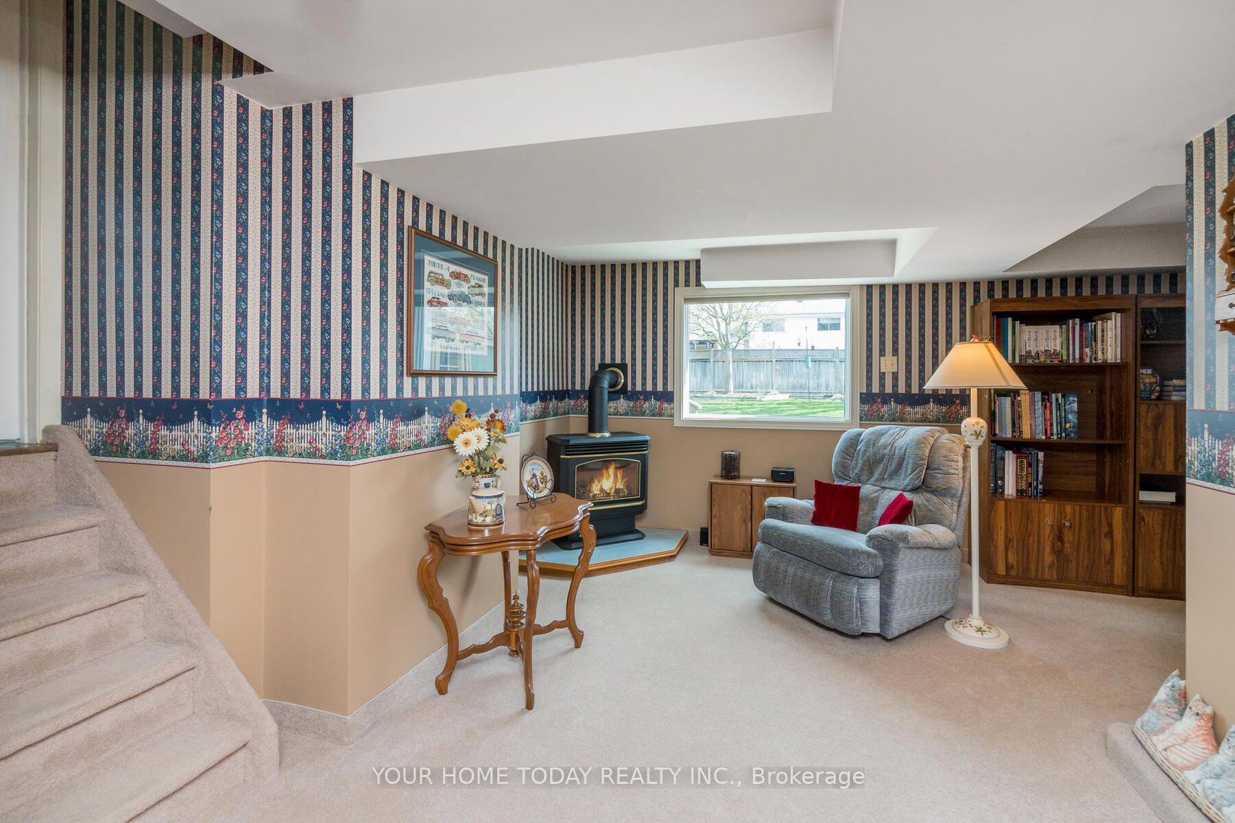 6 Hyland Avenue