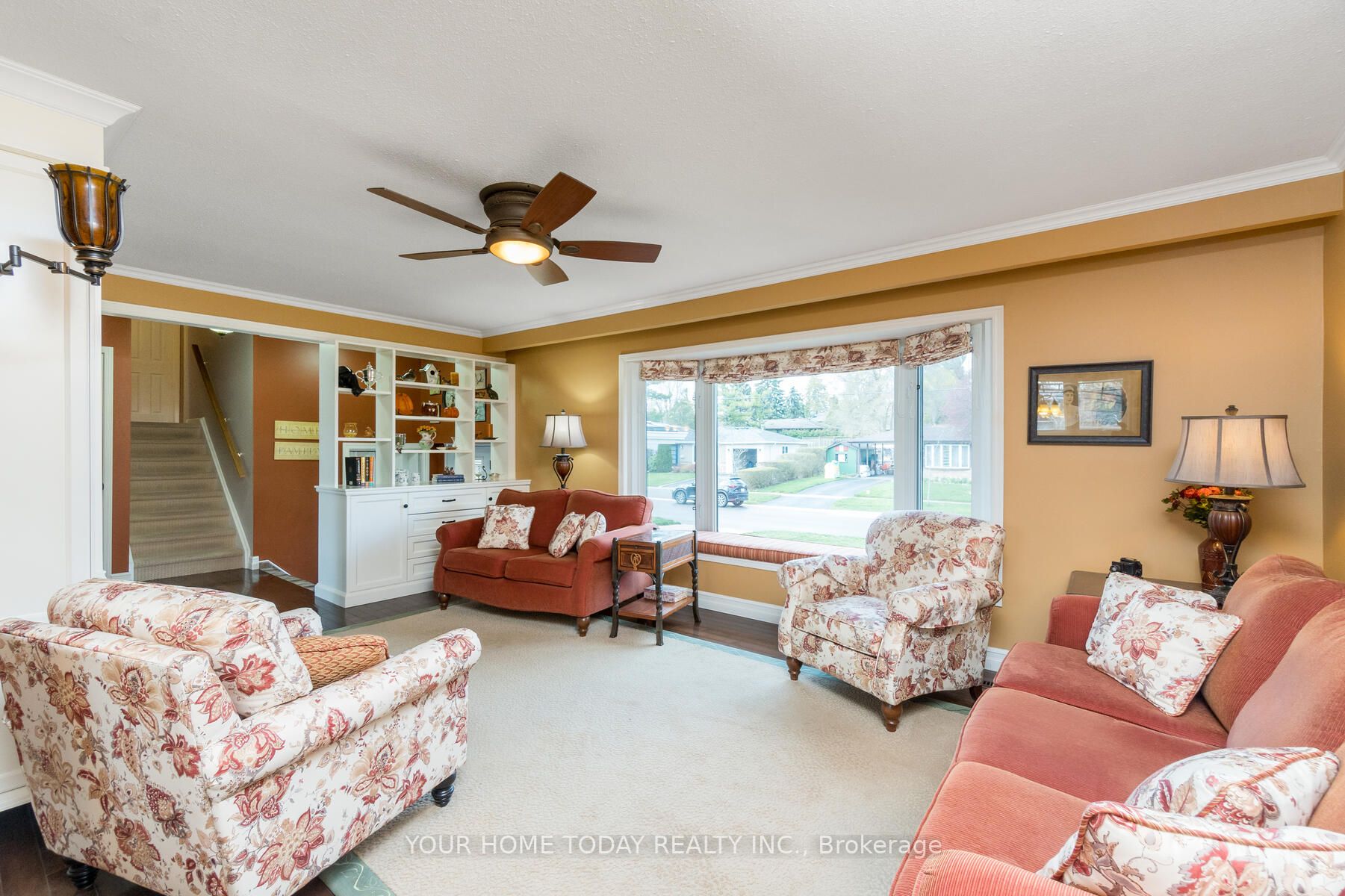 6 Hyland Avenue