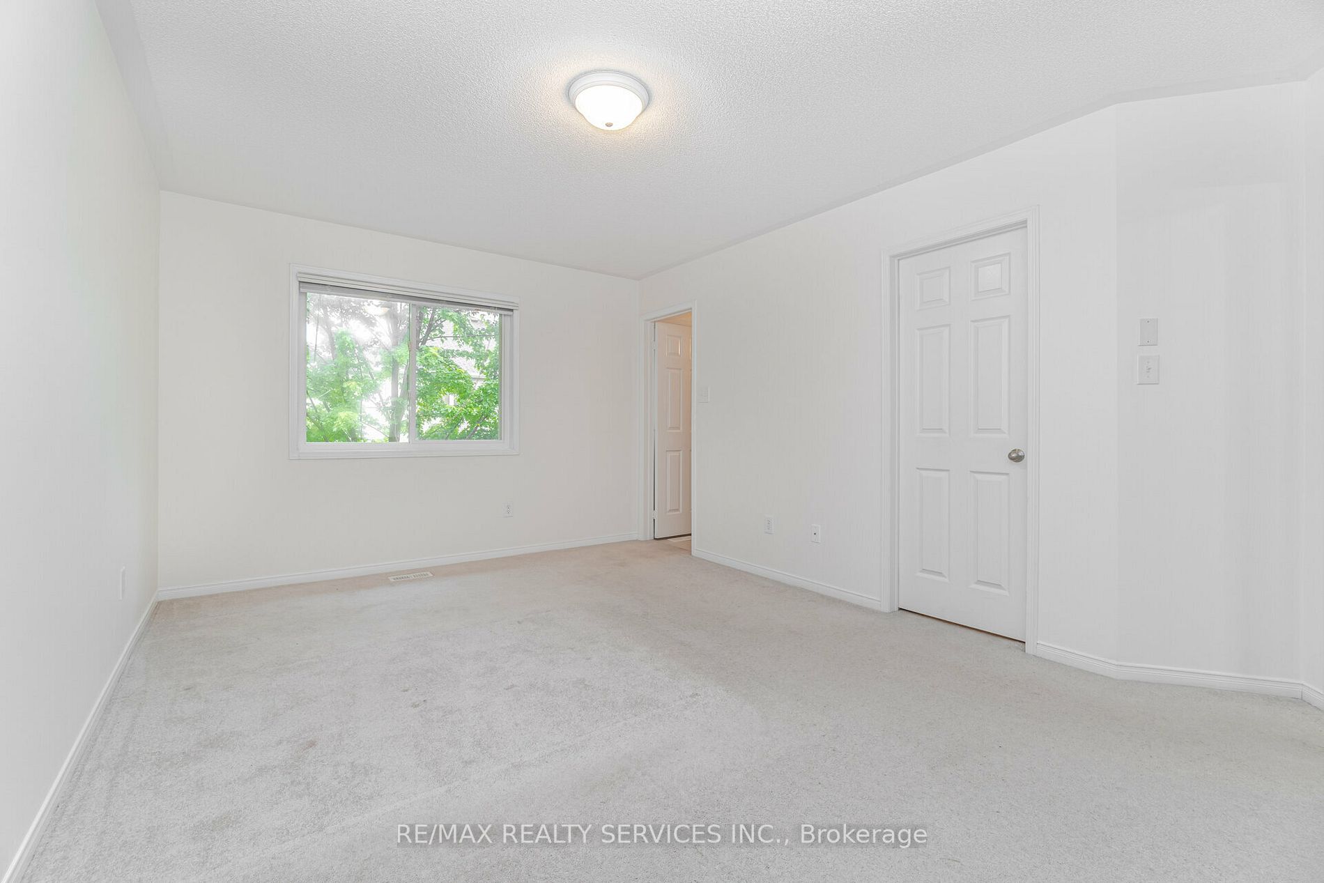 5255 Palmetto Pl, #126