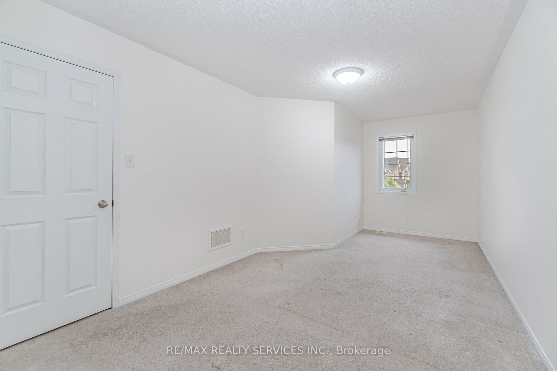5255 Palmetto Pl, #126
