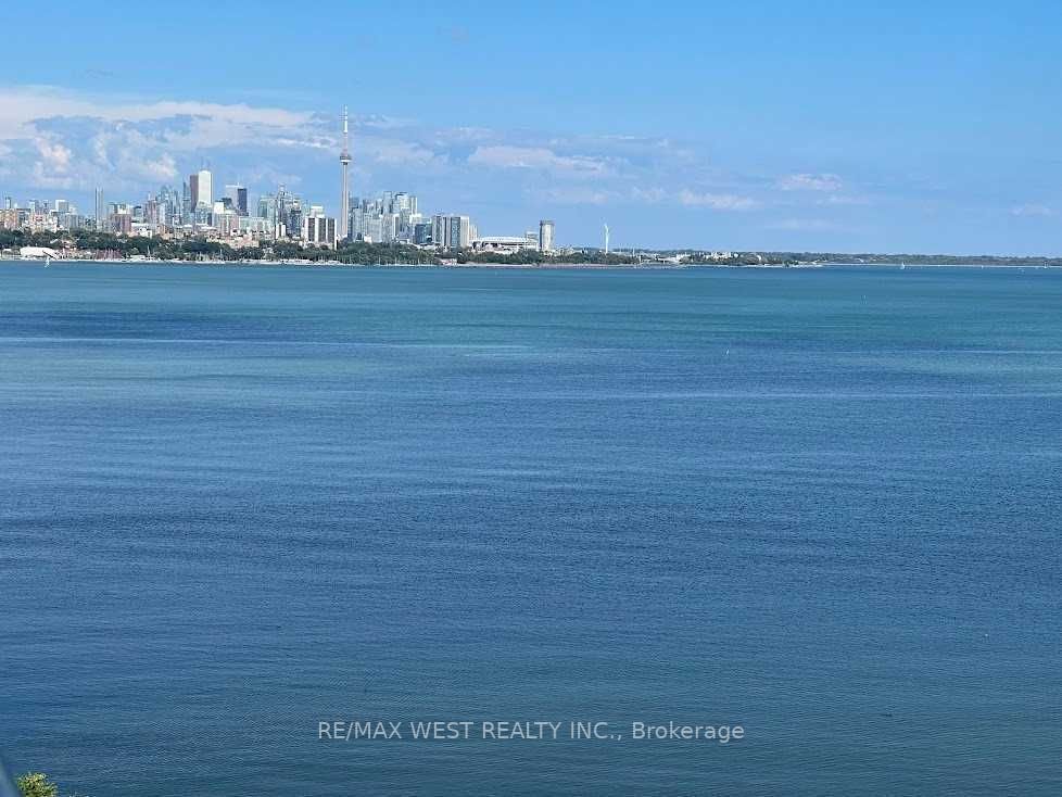 80 Marine Parade Dr, #1004