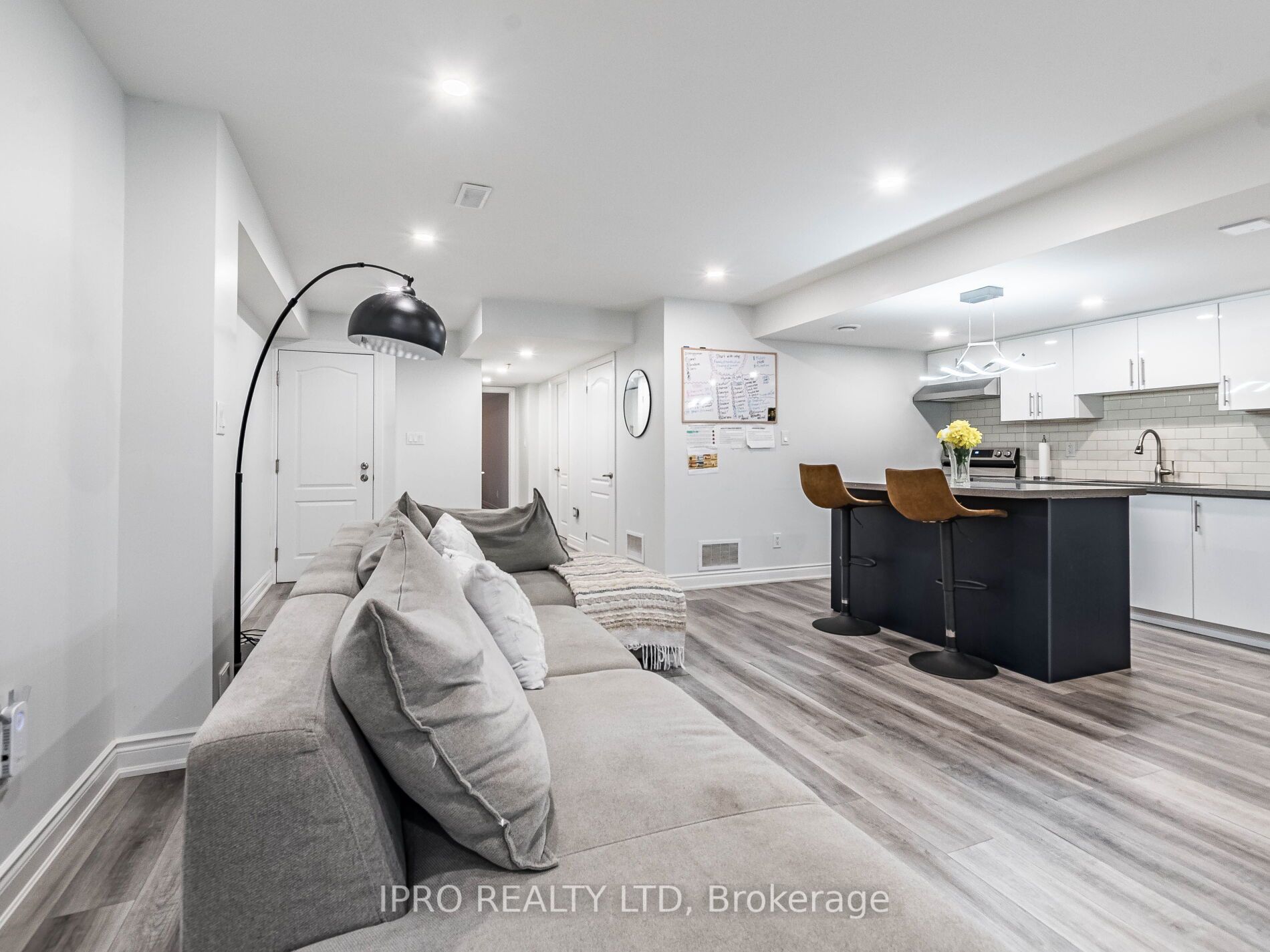 19 Little Britain Cres