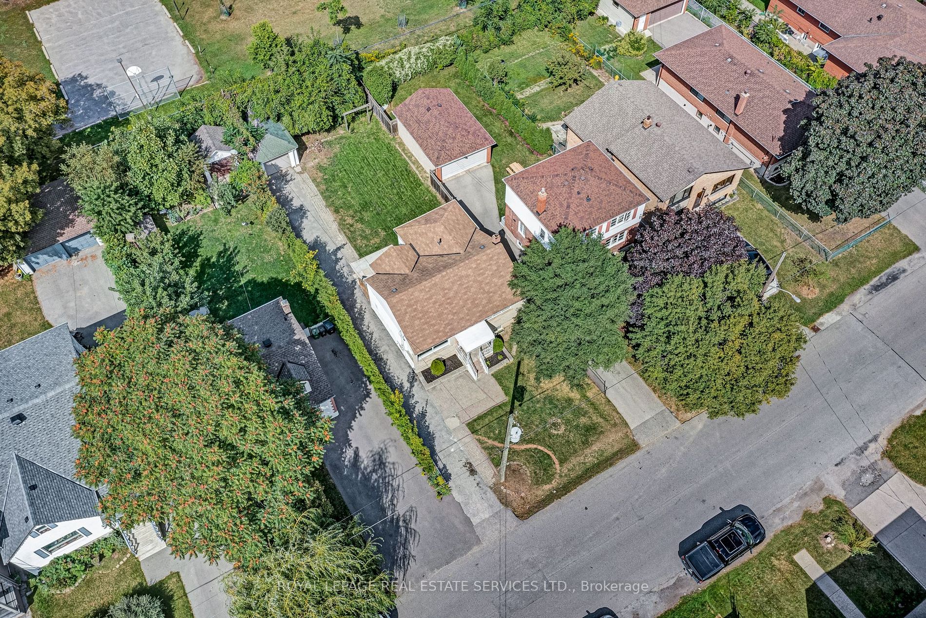 98 Delroy Dr