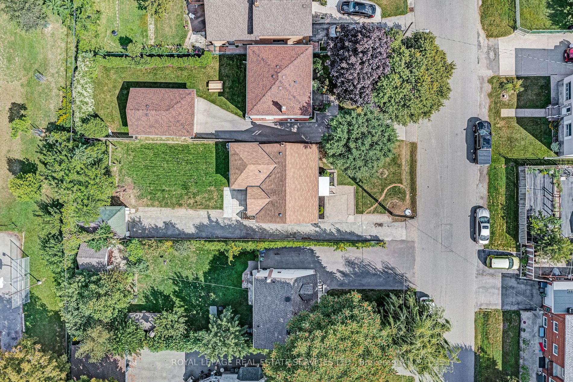 98 Delroy Dr