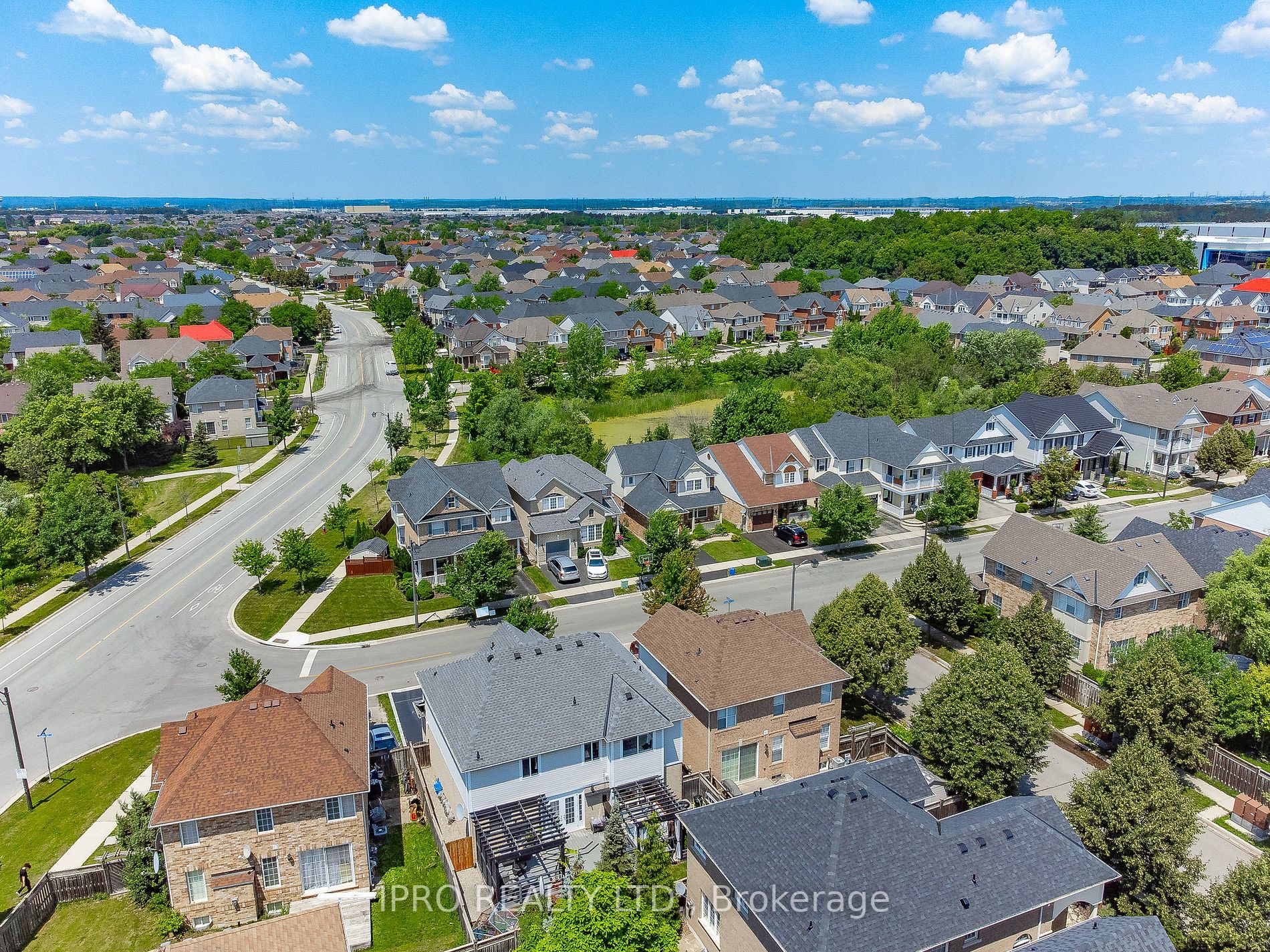 1005 Lancaster Blvd