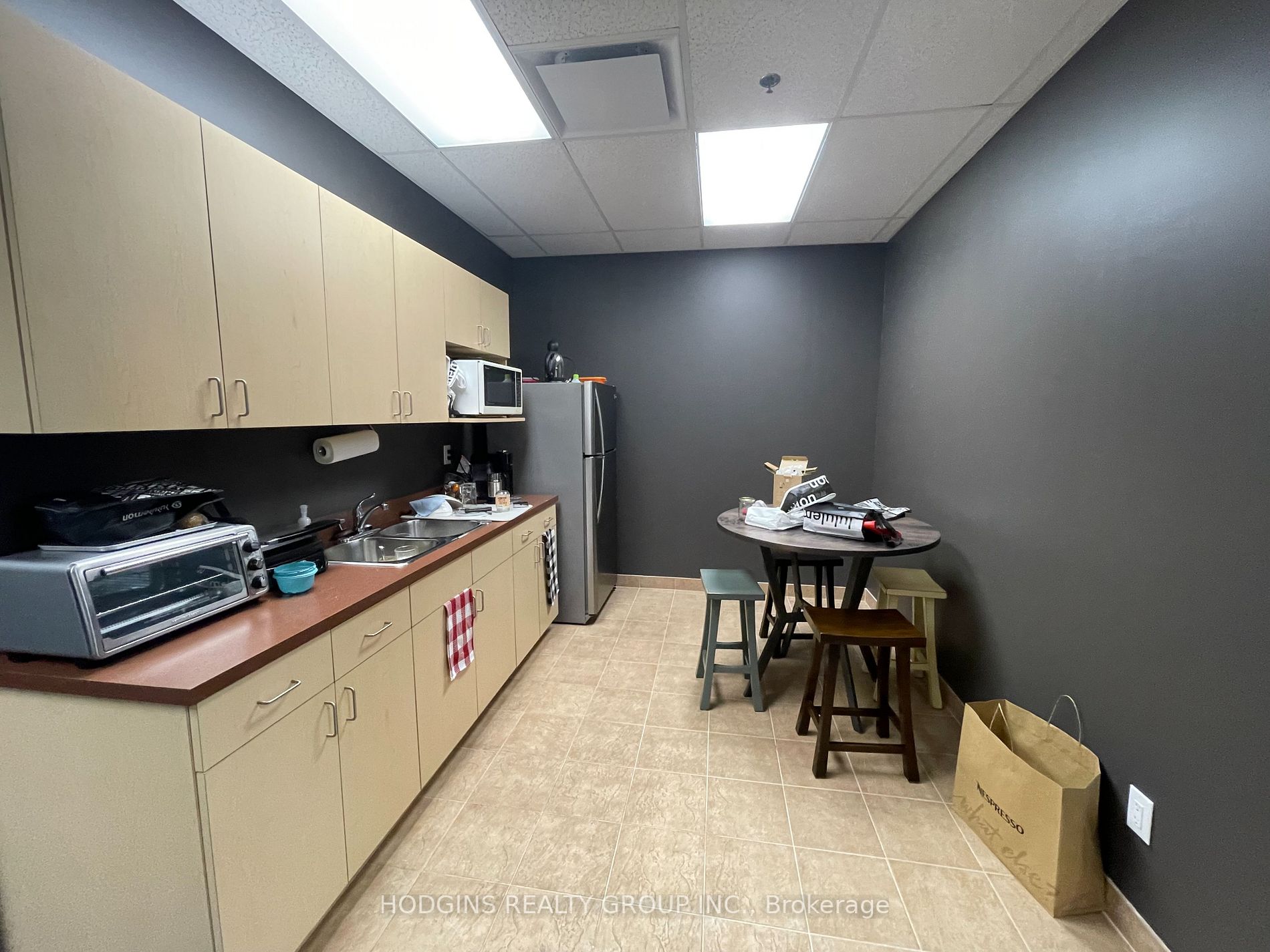 4475 North Service Rd, #302