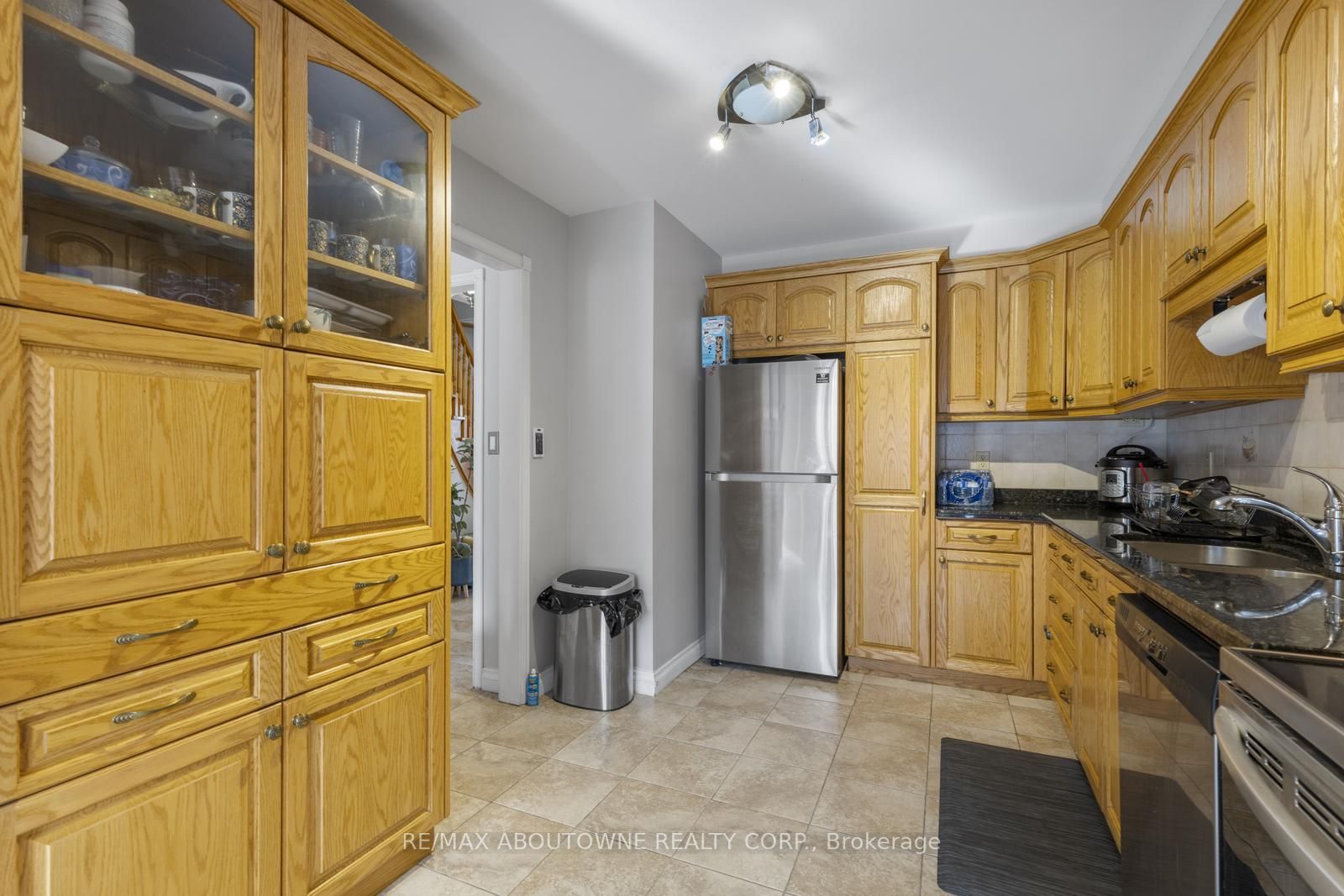 3125 Pinemeadow Dr, #25