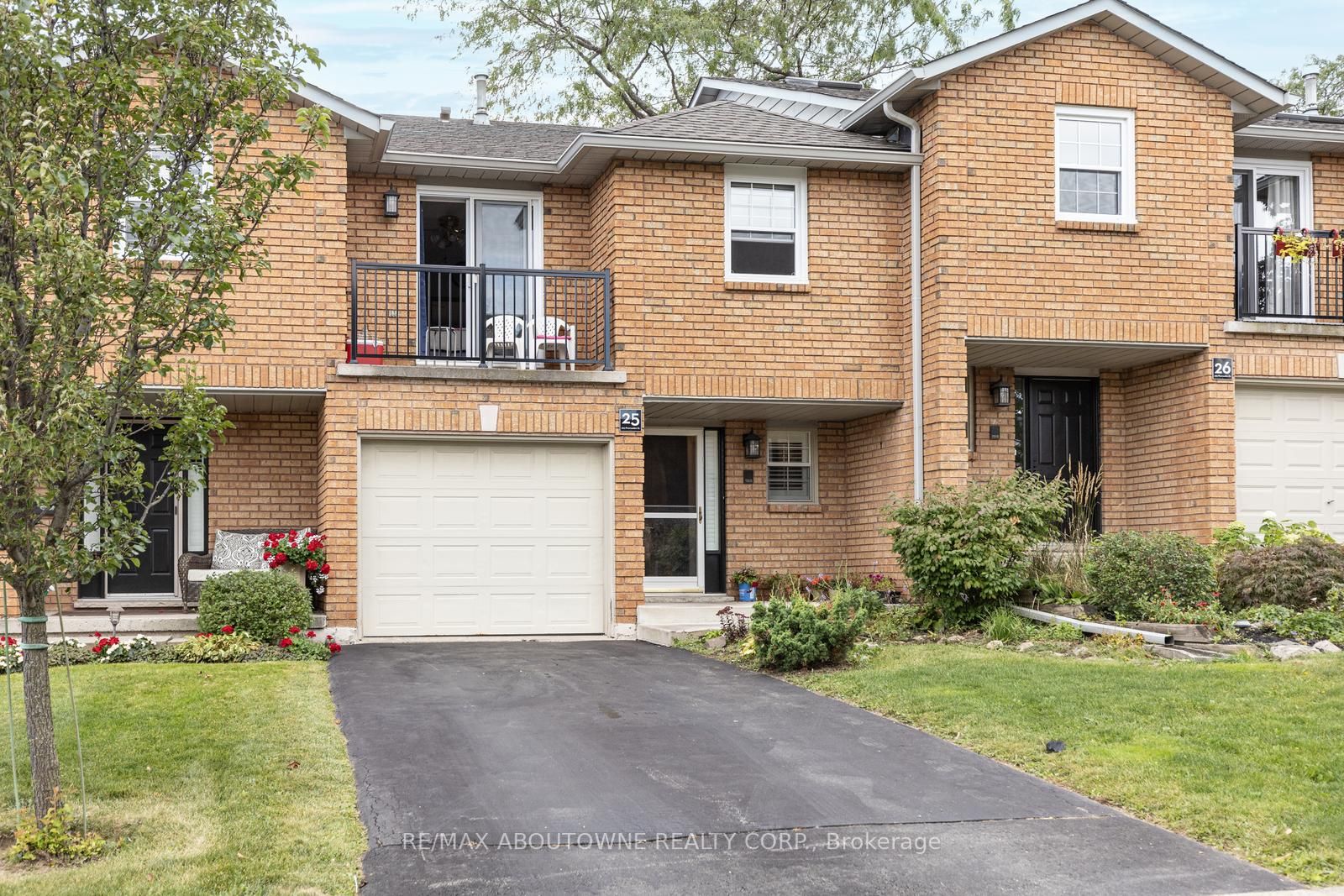 3125 Pinemeadow Dr, #25