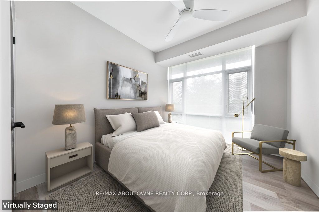 70 Port St E, #301