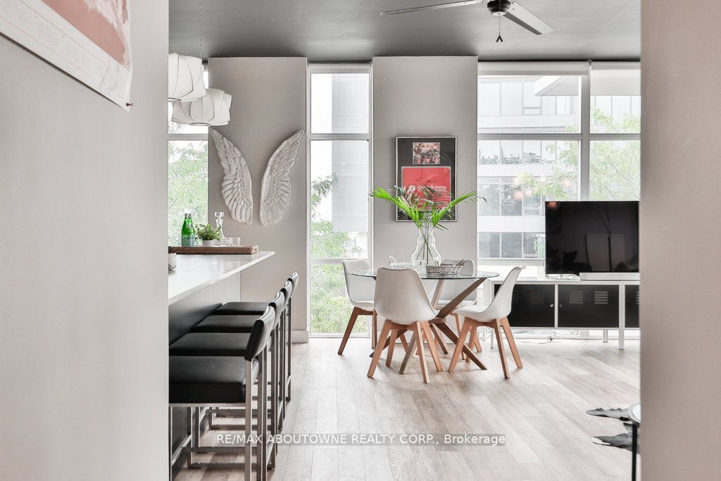 70 Port St E, #301