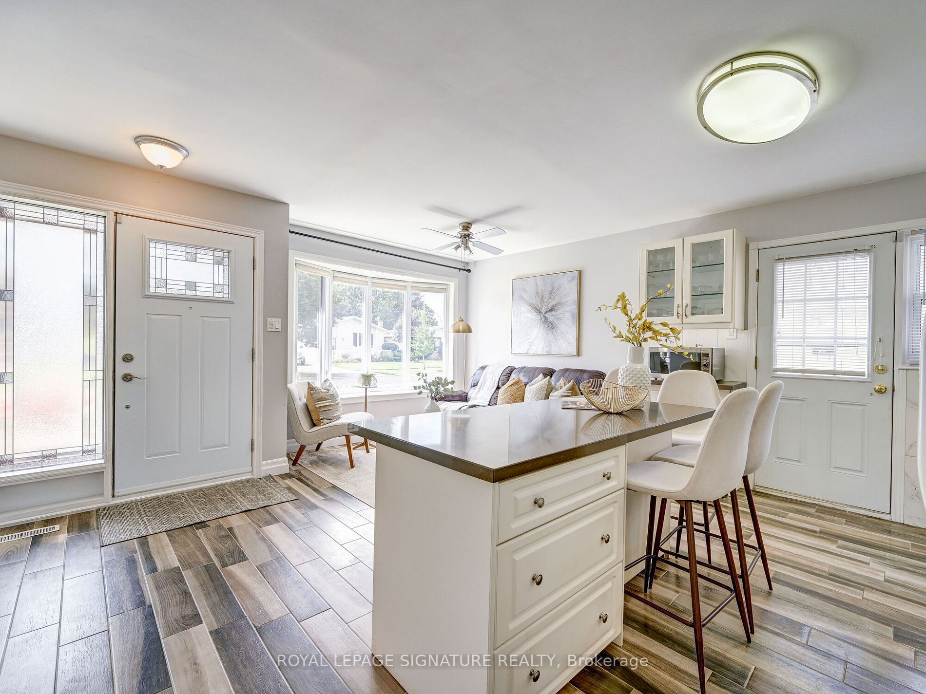 56 Sutherland Ave