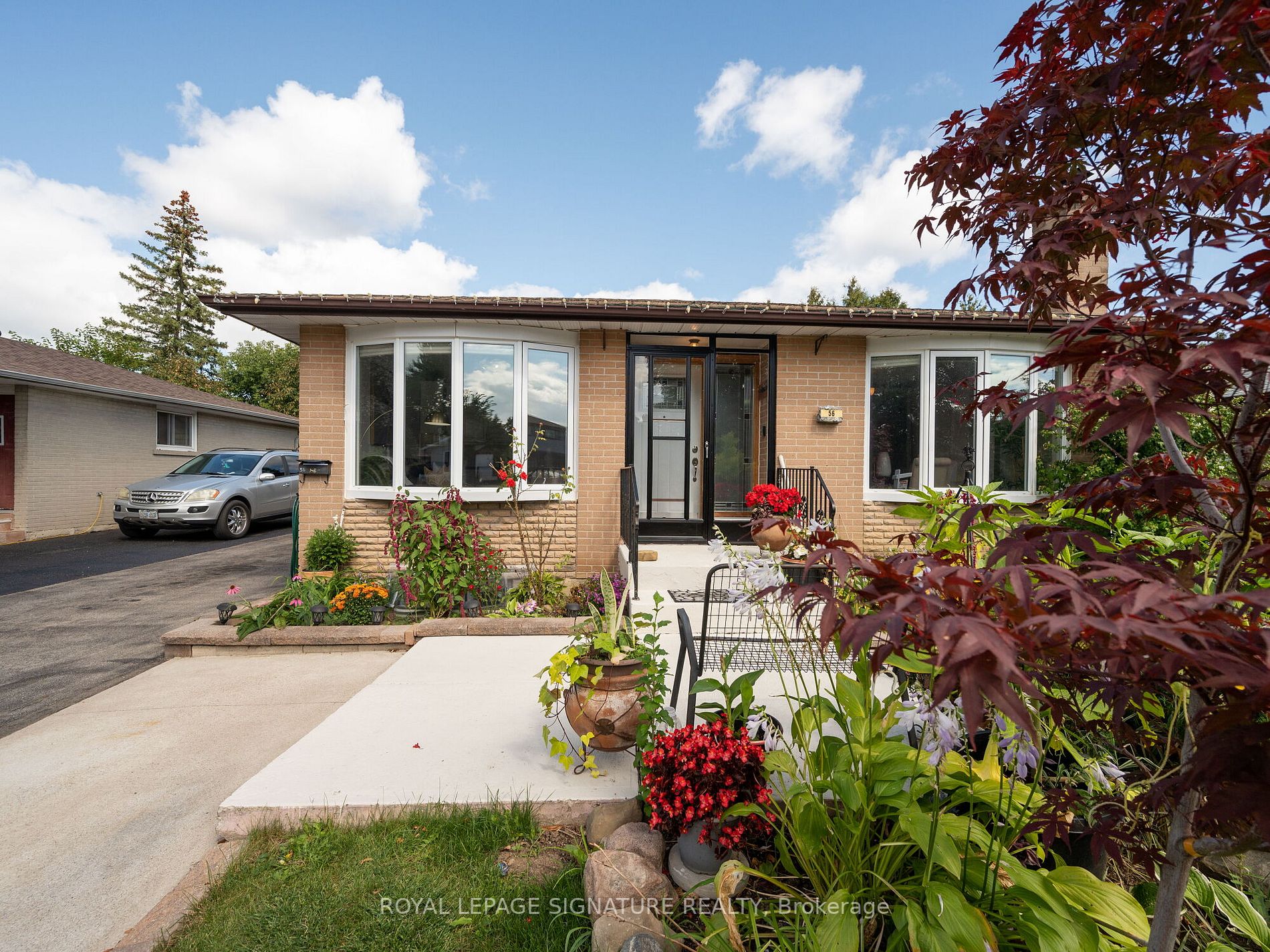 56 Sutherland Ave