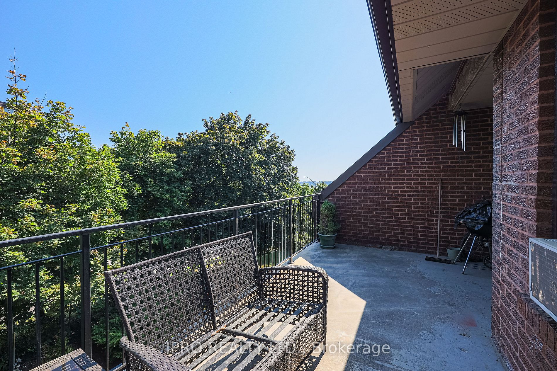 530 Falgarwood Drive, #7